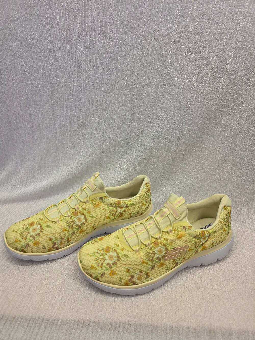 New Skechers Summits Yellow Floral Mesh Slip On Sneakers